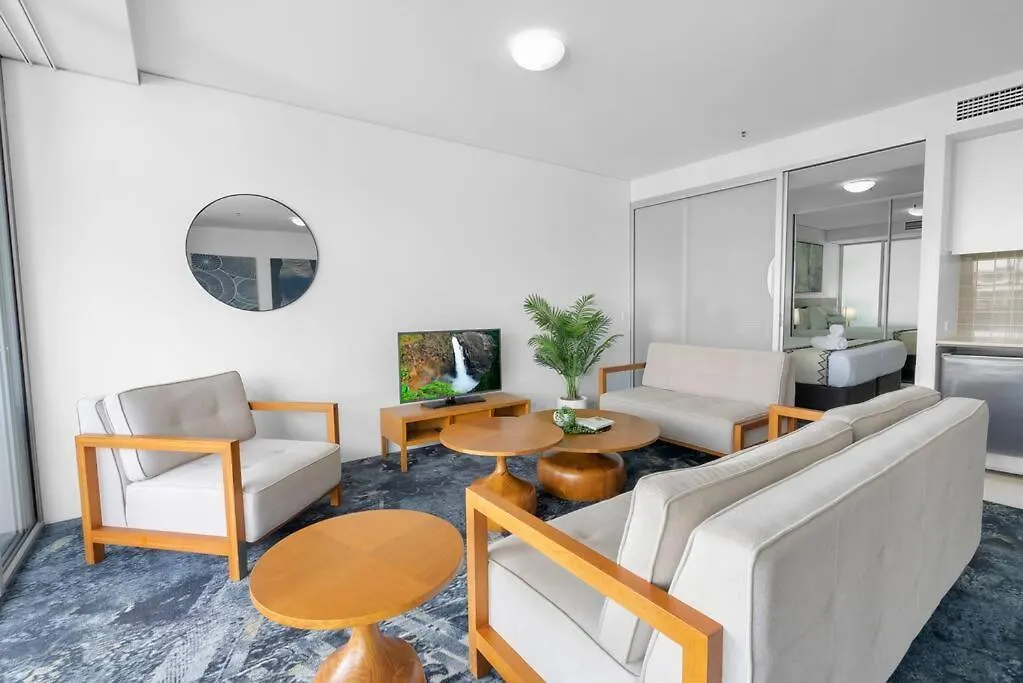 City Living At Harbour Lights On The Waterfront Cairns Apartment